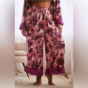 *NWT* Anthropologie Luxe Sleep Pants - floral print & velvet trim Size- size L